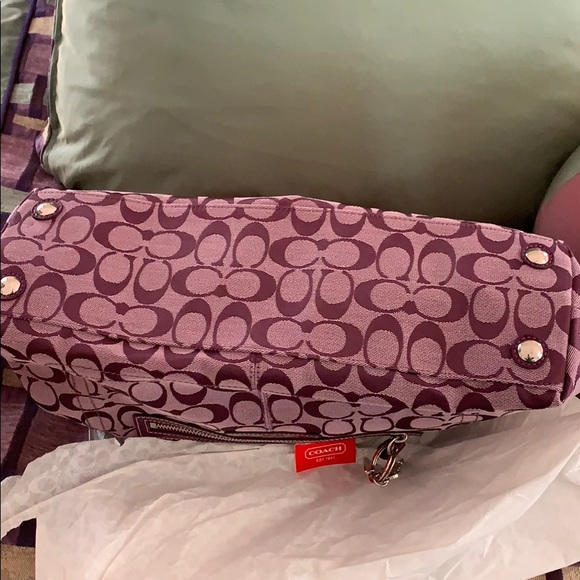 New with tags Purple Coach Purse .....$250 - Picture 4 of 5